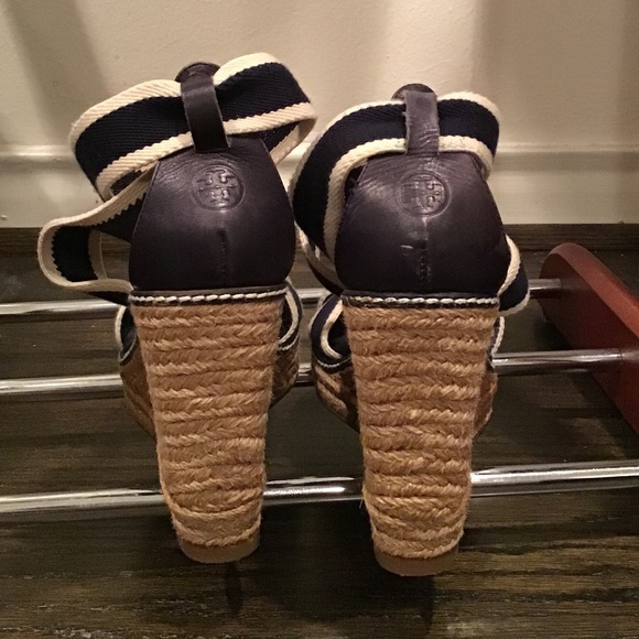 Tory Burch Adonis Blue & Ivory Wedges US 9 - Picture 5 of 8